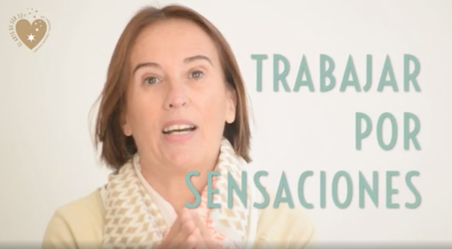 Video promocional de les sessions d'acompanyament de la Carlota. Amb sensiblitat la autora, Nagore Pardo, descriu i mostra l'estructura i detalls d'una sessió de treball a la consulta: treballar per sensacions.